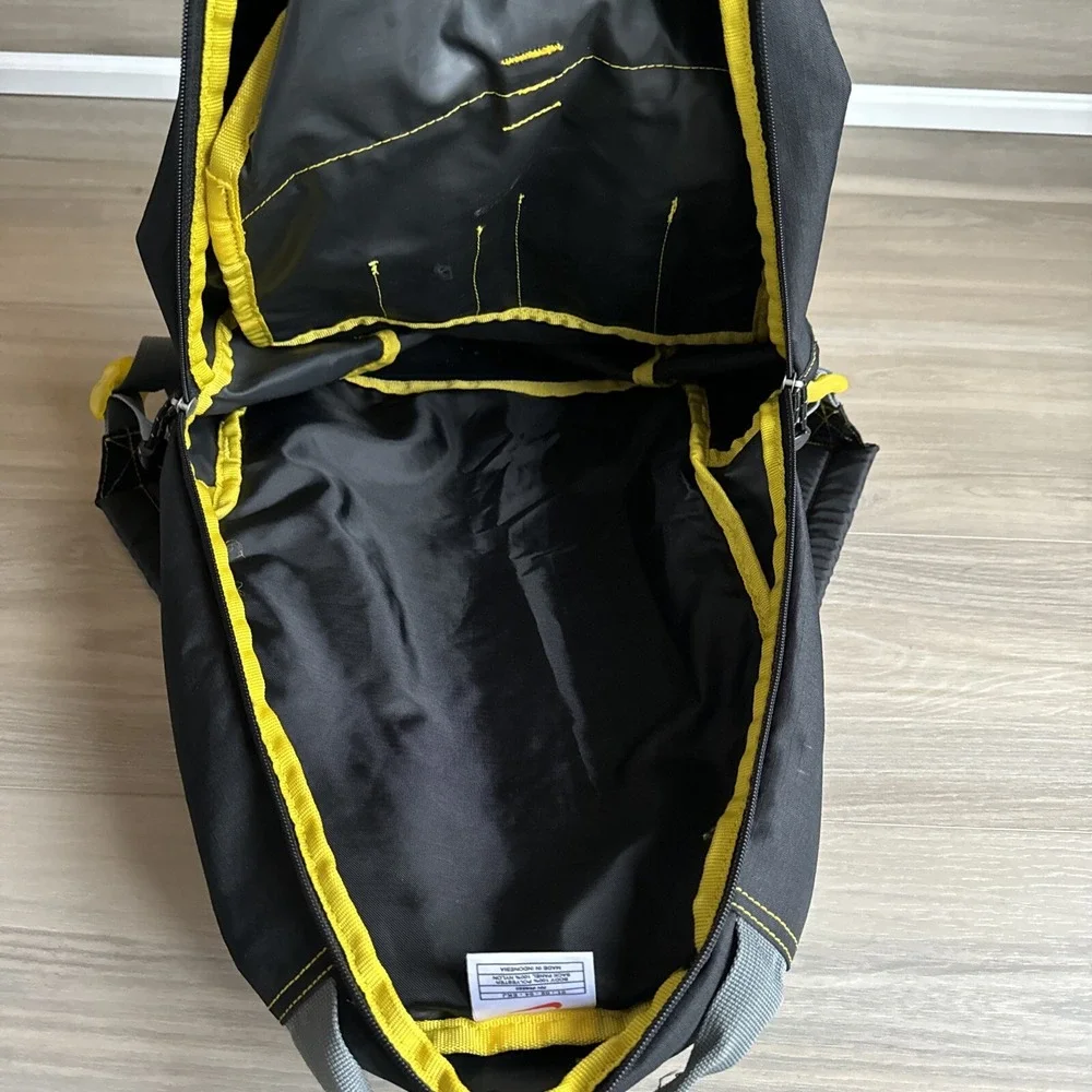 Nike‎ Vintage Center Swoosh Y2K Backpack 90s Black Yellow Embroidered VTG